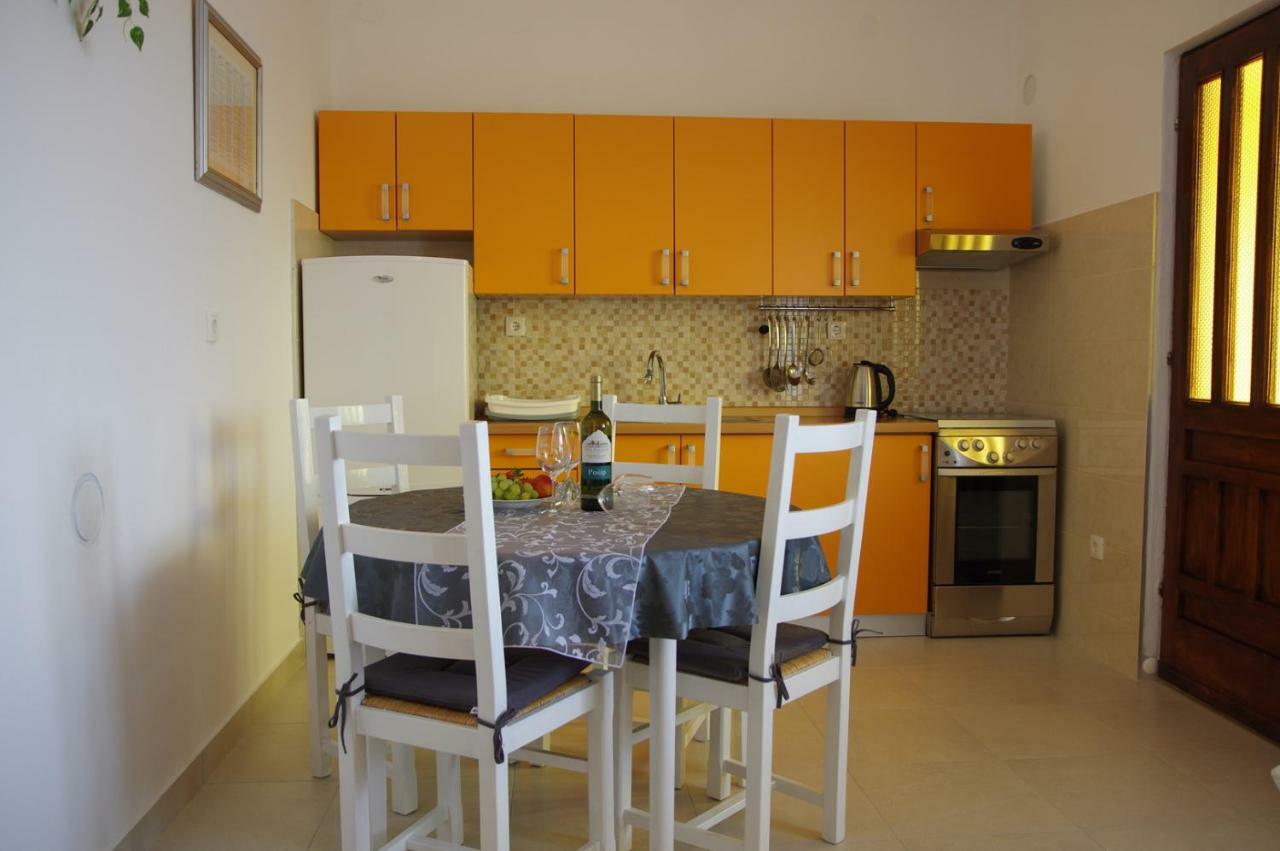 Apartments Sonja Podgora Exterior foto