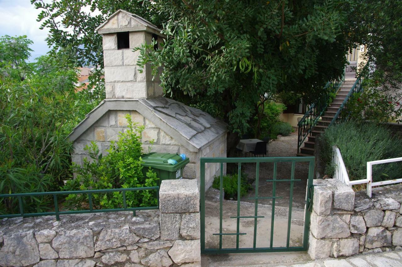 Apartments Sonja Podgora Exterior foto