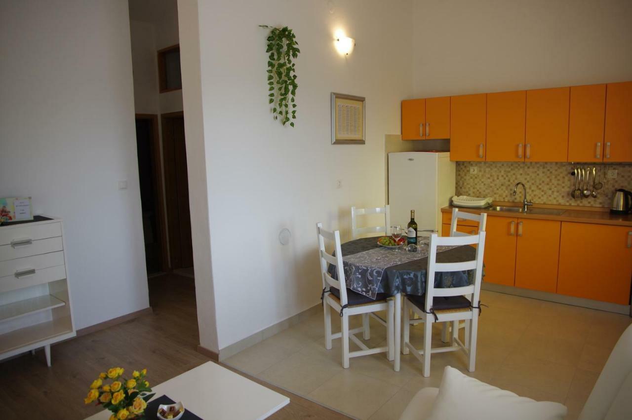 Apartments Sonja Podgora Exterior foto